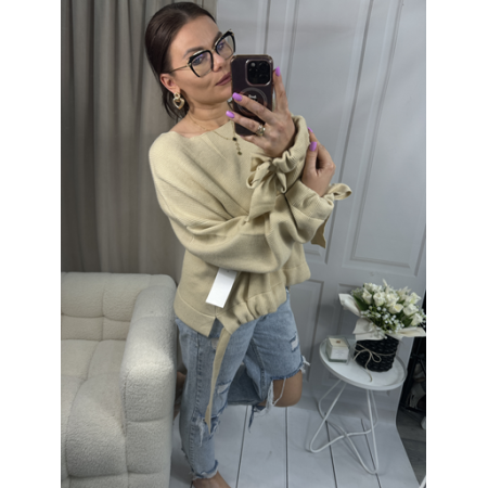 Sweter beżowy z wiązaniami